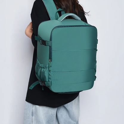 Cabin approved airplane backpack - Lightweight, integrated laptop compartment
